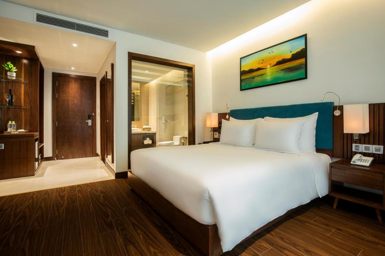 Maximilan Hotel Đà Nẵng